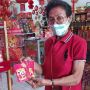 Pernak-Pernik Imlek Mulai Dicari, Paling Banyak Angpao Gambar Macan Air