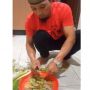 Aksi Pria Masak Pakai Cara Tak Biasa Bikin Ngeri, Warganet: Empat Sehat Lima Wafat