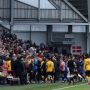 Drone Terbang di Atas Lapangan, Laga Liga Inggris Brentford vs Wolves Sempat Dihentikan