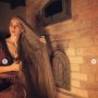 Dulu Diejek karena Rambut Beruban di Umur 13 Tahun, Wanita Ini Sekarang Punya Penampilan Mirip Rapunzel
