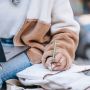 9 Pekerjaan Ini Cocok untuk Orang yang Suka Menulis, Bisa Dicoba