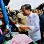 Bagi-bagi Duit di Pasar Baru Muara Enim Rp 1,2 Juta per Orang, Jokowi ke Pedagang: Beli Cabai 2 Kilo