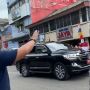 Dilempar Kaus oleh Jokowi saat Kunker ke Muara Enim, Wanita Ini Kegirangan sampai Warganet Iri