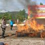 Polisi Musnahkan 59,755 Kg Ganja dengan Cara Dibakar