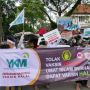 Demo di Depan Balai Kota Malang, YKMI Desak Pemerintah Gunakan Vaksin Halal