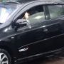 Gegara Kebanjiran, Video Perempuan Ini Nguras Mobil Bikin Capek Penonton: Balik Aja Sekalian!