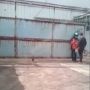 Viral Video Kurir Diduga Ditampar dan Dimaki Penerima Paket, Warganet Ramai Berdebat