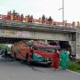 Tabrak Jembatan Flyover Padang Panjang, Atap dan Badan Bus Sipirok Nauli Terpisah