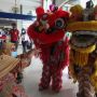Barongsai Hibur Penumpang Kereta Api
