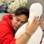 Ivan Gunawan Punya Boneka Baru, Memohon Tak Dihujat Lagi