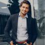 5 Daftar Zodiak Paling Ganteng, Siapa Paling Memikat dan Bikin Terpesona?