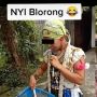 Antimainstream! Penjual Gorengan Ini Cosplay Jadi Nyi Blorong Sampai Karaokean Demi Promosi, Banjir Pujian Publik