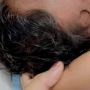 Viral Bayi Kejer Jambak Rambutnya Sendiri, Warganet: Playing Victim Sejak Dini