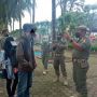 Berangkulan dan Tak Pakai Masker di Tempat Umum, Dua Sejoli Diamankan Satpol PP Jember