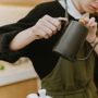 Tanya Teman Dapat Tawaran Kerja Apa di Kafe, Warganet Menangis Dengar Jawaban Wanita Ini