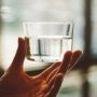 Sering Dianggap Remeh, Ini 4 Manfaat Minum Air Putih untuk Kesehatan Tubuh