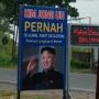 Konter Pulsa di Bangkalan Ini Pasang Spanduk Bergambar Kim Jong Un, Warganet: Beli Rudal Ada Gak Bang