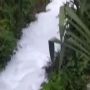 Heboh Fenomena Air Sungai Berbusa Bak Salju di Kabupaten Gowa, Begini Penampakannya