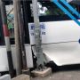 Viral TransJakarta Kecelakaan di Puri Beta Ciledug, Polisi: Lambung Bus Senggol Beton Tiang Listrik