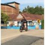 Viral Aksi Emak-Emak Naik Sepeda Motor Berkecepatan Tinggi, Warganet: Latihan Ikut Tanding di Mandalika