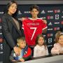 Resmi Anak Cristiano Ronaldo Dikontrak Manchester United, Georgina Rodriguez Semringah