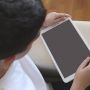 Awas, Anak yang Suka Rebahan dan Malas Gerak Lebih Berisiko Mengalami Osteoporosis
