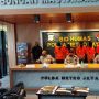 Beringas! Aksi Komplotan ABG Begal Anggota Brimob Kelapa Dua Depok, Aipda SE Dipepet, Disabet Celurit hingga Jatuh