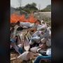 Diduga Sudah Tak Laku Dijual, Viral Video Tumpukan Sepatu Wanita Dibakar Ini Bikin Ikut Miris