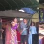Bikin Ngakak, Suami Ngacir Usai Terciduk Istri Joget dan Nyawer Biduan Cantik