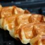 Menilik Kuliner, Sejarah, & Budaya Kue Bapel hingga Croffle di Indonesia