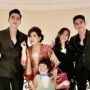 8 Potret Nenek Verrell Bramasta, Modis dan Fashionable Meski Tak Lagi Muda!