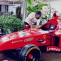 Pria Asal Lombok Barat Ini Bawa Replika Mobil FI Sampai Sirkuit Mandalika Tapi Tak Boleh Masuk