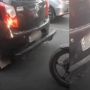 Viral Daihatsu Ayla Pakai Bumper Berduri di Belakang, Sekali Senggol Bisa Bikin Ban Pecah, Publik: Pakai Tank Sekalian!