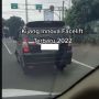 Potret Kijang Innova Melintas di Jalan Bikin Publik Melongo, Ternyata Ini Penyebabnya