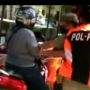 Viral Emak-Emak Naik Motor Panik saat Ada Razia Masker, Publik Soroti Aksi Satpol PP