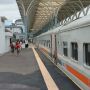 Uji Coba Kereta Api Trip Stasiun Garut-Cibatu Diserbu Warga