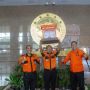 Terjun Langsung dalam dalam Aksi Kemanusiaan, Senkom Mitra Polri Mendapat Penghargaan dari Basarnas