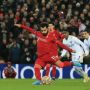 Gilas Leeds United 6-0, Liverpool Tempel Ketat Manchester City