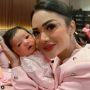 Krisdayanti Gendong Cucu Ameena Hanna Nur Atta, Warganet Ramai Memuji: Cucu Diva