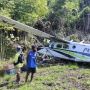 Pesawat Pilatus Tergelincir di Paniai Papua, Baling-baling Tabrak Rumah Warga