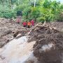 Lima Warga Tertimbun Longsor Akibat Gempa di Pasaman, Tim SAR Gabungan Masih Lakukan Pencarian Jasad Korban