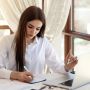 Bingung Cari Ide Tulisan? Ini 2 Tips untuk Mengatasinya