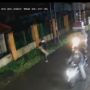 Viral Geng Motor Tenteng Celurit Berkeliaran di Cilegon, Terekam CCTV di Depan Al-Ishlah