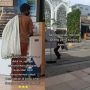 Bertelanjang Kaki, Bocah Penjual Jajan Terekam Masukkan Uang Sedekah ke Kotak Amal, Posisi Tangan Jadi Sorotan