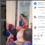 Viral, Para Ibu di Lubuk Linggau Memaksa Masuk ke Minimarket Berebut Minyak Goreng, Netizen: Halo Pemerintah?