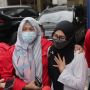 Ibunda Adam Deni Datangi Rumah Ahmad Sahroni, Sebut Mau Bersujud Asal Bisa Damai