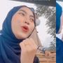Para Cewek Ini Cuma Bisa Ngelus Dada, Seorang Ibu Serobot Kursinya: Kesal