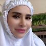Heboh! Pakai Mukena, Penampilan Maria Vania Ini Bikin Pangling, Kode Jadian Sama Billy Syahputra?