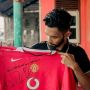 Demi Bangun Pesantren, Martunis Lelang Jersey MU Bertanda Tangan Cristiano Ronaldo