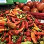 Naik Lagi, Harga Cabai Rawit Merah di Pasar Tomang Barat Semakin Pedas, Tembus Rp 100 Ribu per Kilo